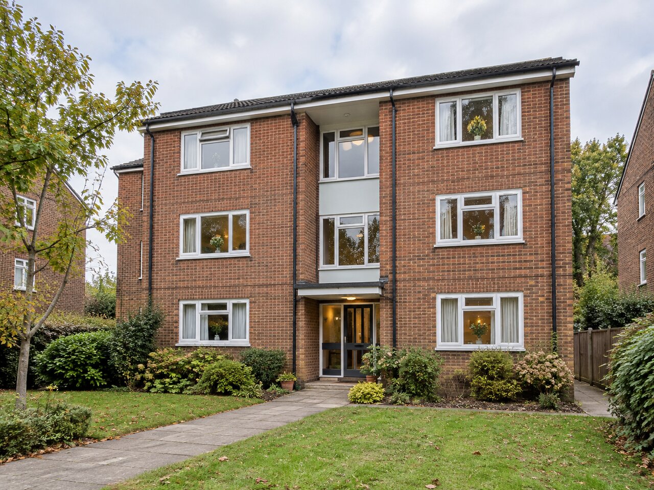 1 bed flat photo 1